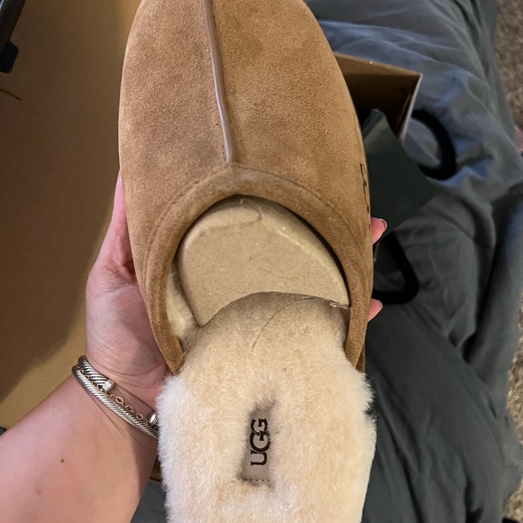 UGG Men's Scuff Slippers - Chestnut - Picture 3 of 5